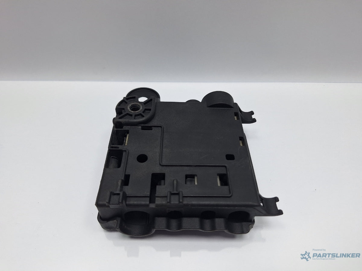 Panou sigurante AUDI A4 IV Avant 8K5, B8 2007 - 2015 TDI CAGA, CJCA, CMEA, CMFA 8K0937517A