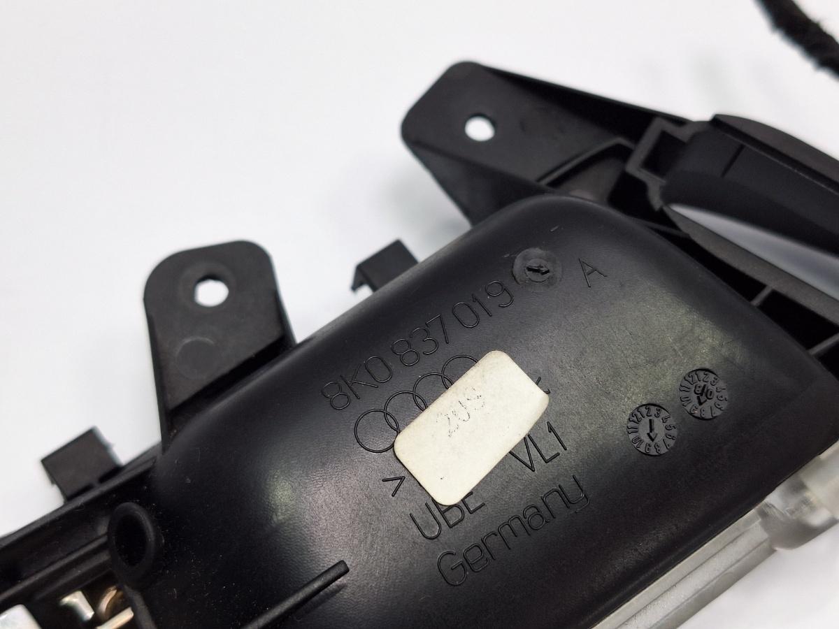 Maner iluminat interior usa stanga fata AUDI A4 IV Avant 8K5, B8 2007 - 2015 TDI CAGA, CJCA, CMEA, CMFA 8K0837019A