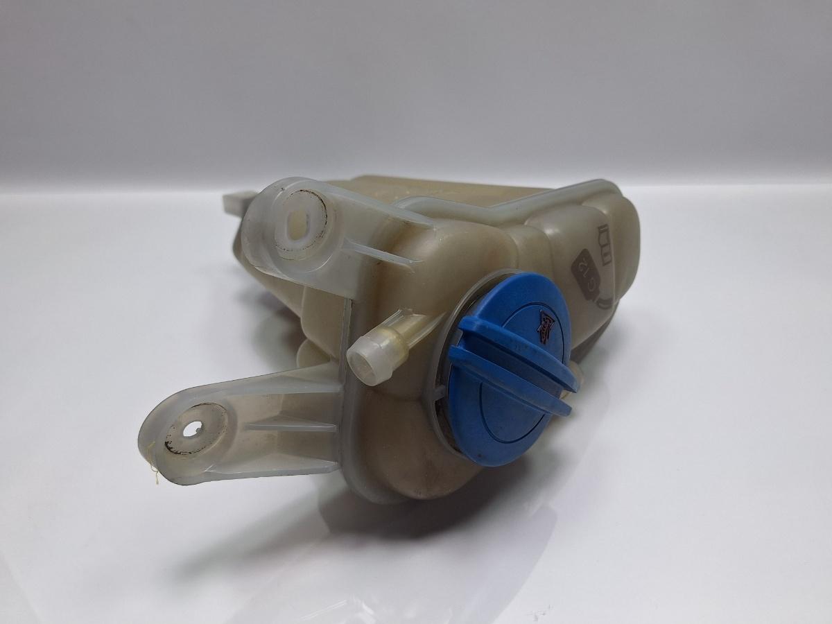 Vas rezervor de expansiune lichid de racire AUDI A4 IV Avant 8K5, B8 2007 - 2015 TDI CAGA, CJCA, CMEA, CMFA 8K0121403G