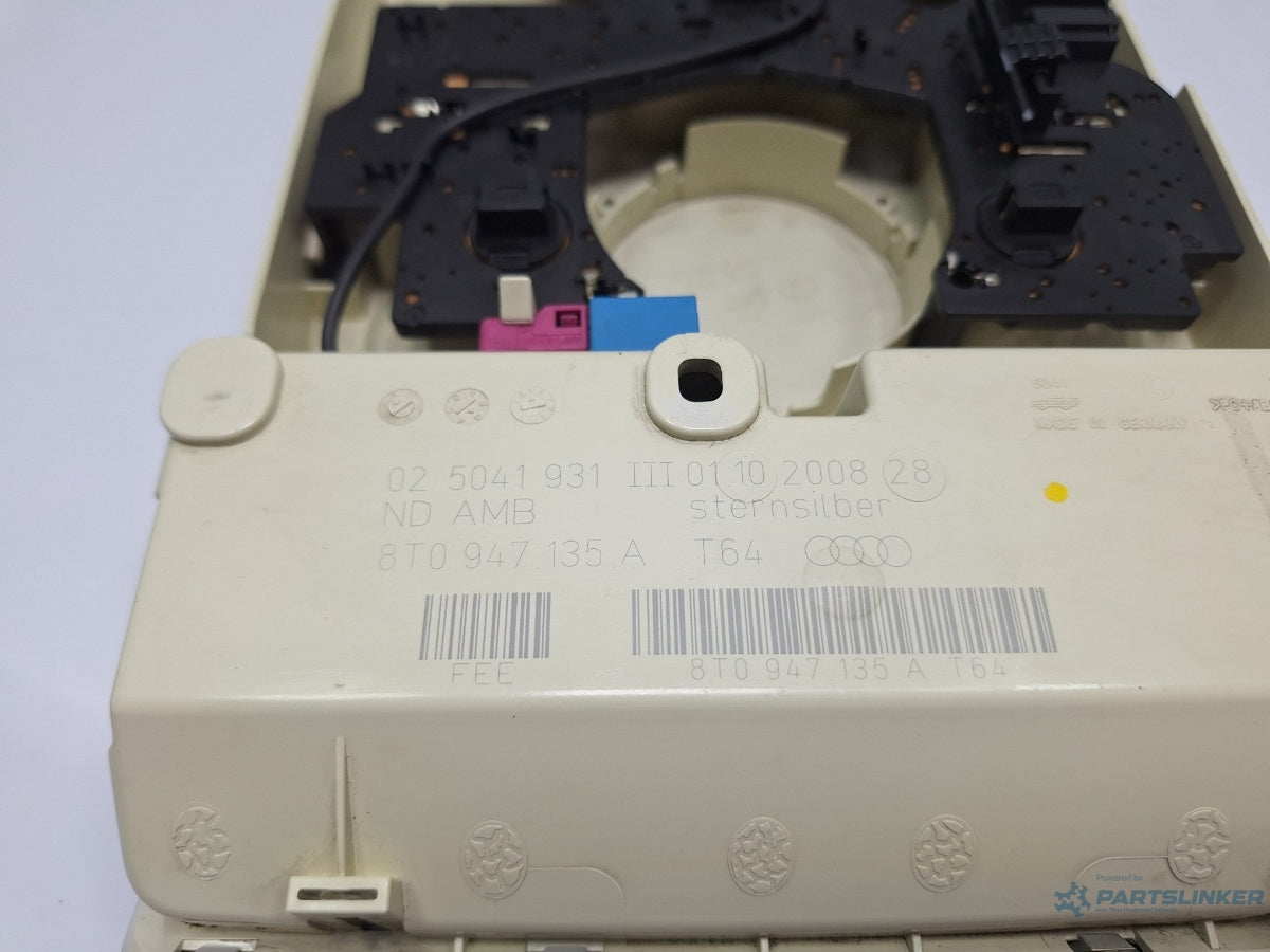 Plafoniera lumini AUDI A4 IV Avant 8K5, B8 2007 - 2015 TDI CAGA, CJCA, CMEA, CMFA 8T0947135A