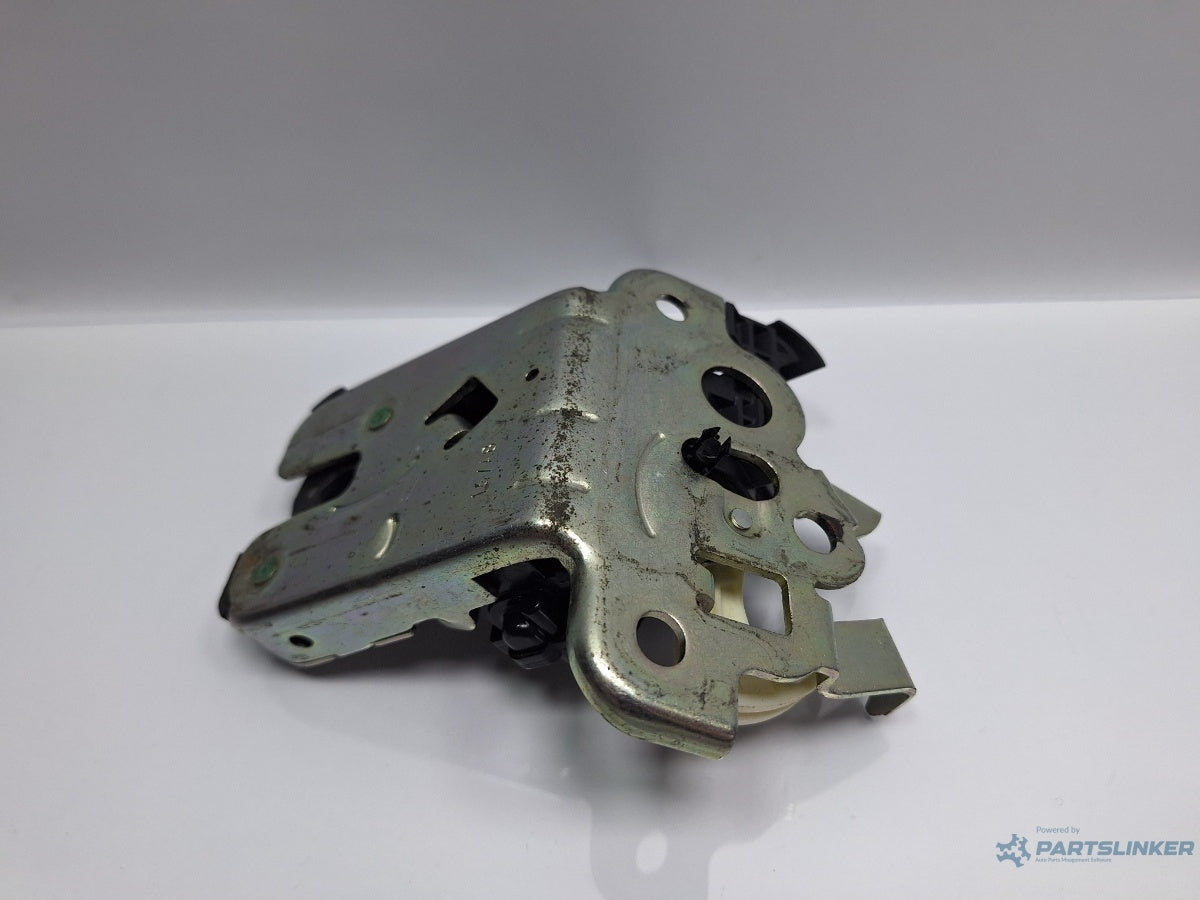 Broasca hayon/portbagaj AUDI A4 IV Avant 8K5, B8 2007 - 2015 TDI CAGA, CJCA, CMEA, CMFA 8K9927505