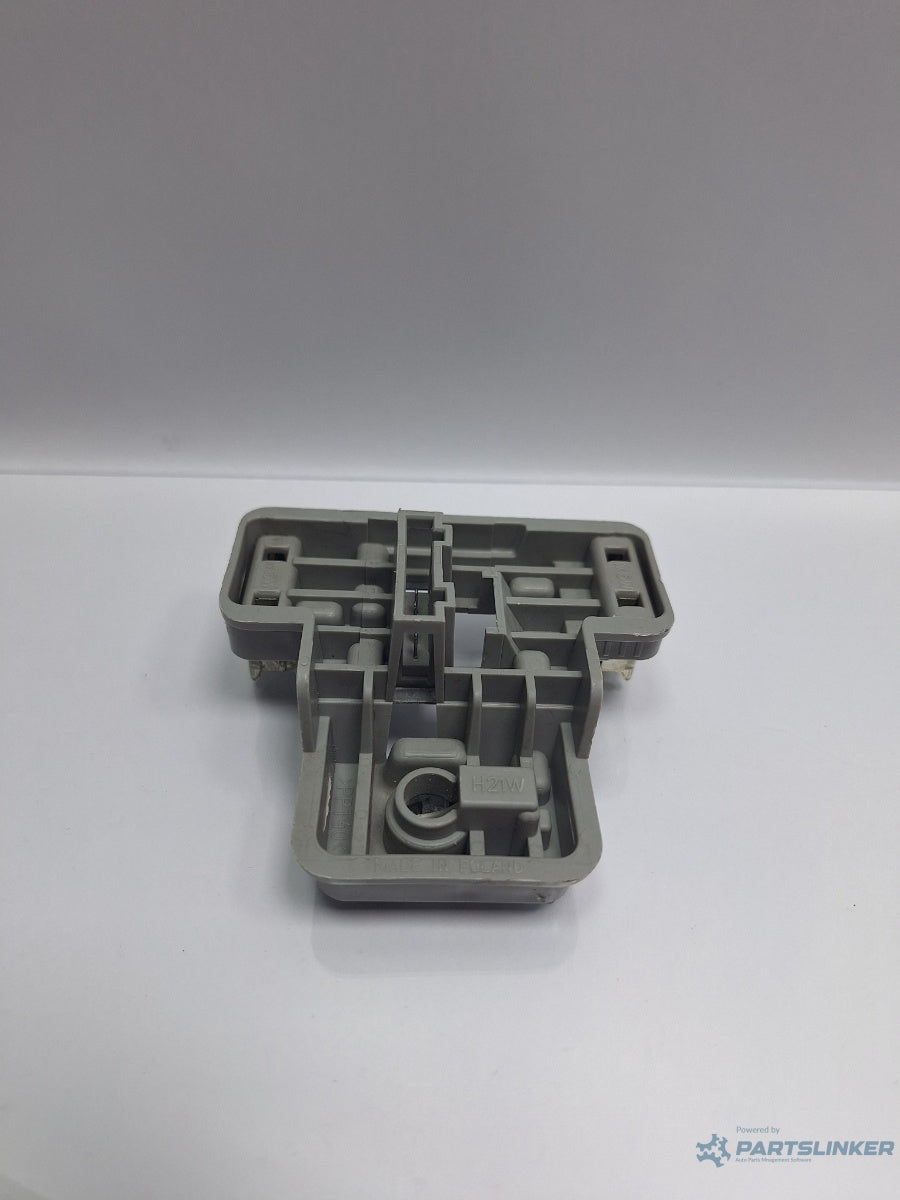 Soclu stop haion dreapta AUDI A4 IV Avant 8K5, B8 2007 - 2015 TDI CAGA, CJCA, CMEA, CMFA 21962201 8K9945258B