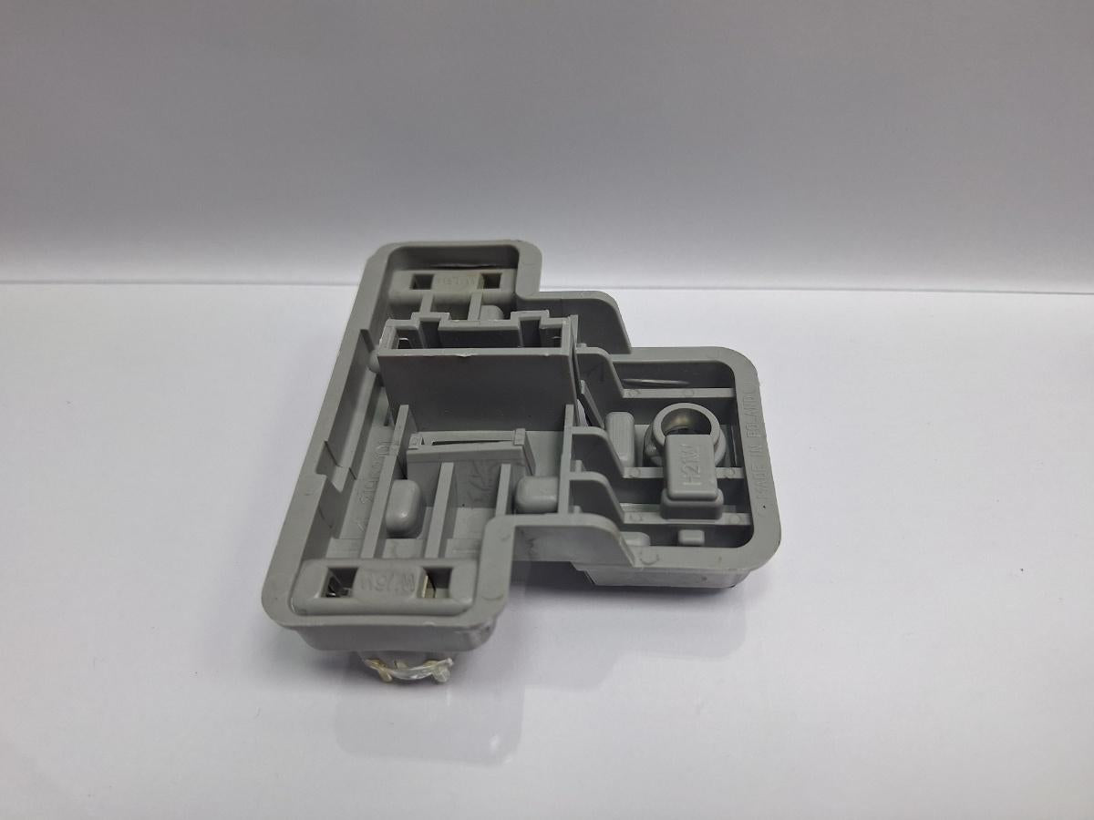 Soclu stop haion stanga AUDI A4 IV Avant 8K5, B8 2007 - 2015 TDI CAGA, CJCA, CMEA, CMFA 21962101 8K9945257B