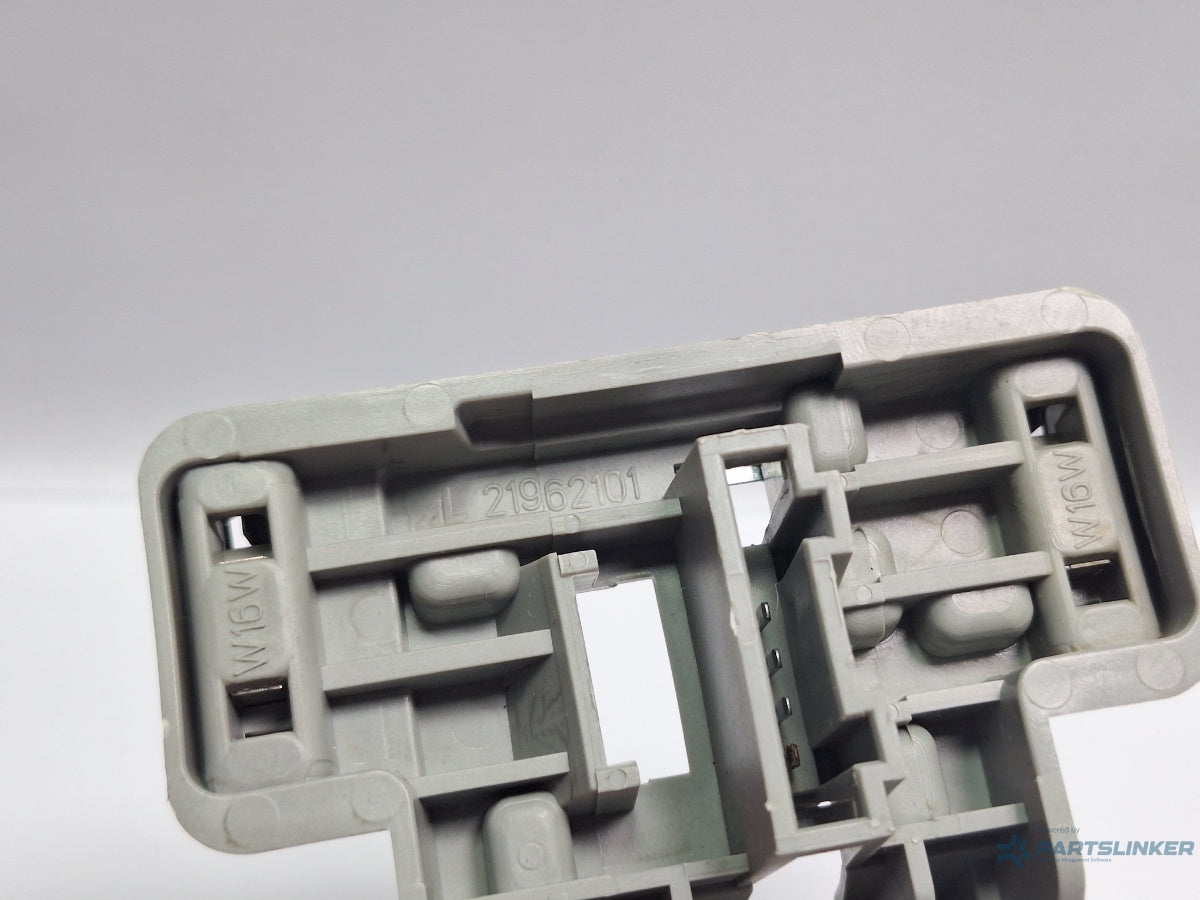 Soclu stop haion stanga AUDI A4 IV Avant 8K5, B8 2007 - 2015 TDI CAGA, CJCA, CMEA, CMFA 21962101 8K9945257B