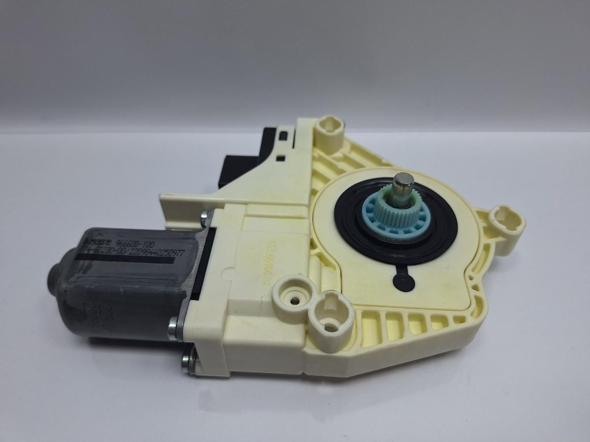 Motoras macara geam stanga spate AUDI A4 IV Avant 8K5, B8 2007 - 2015 TDI CAGA, CJCA, CMEA, CMFA 8K0959811