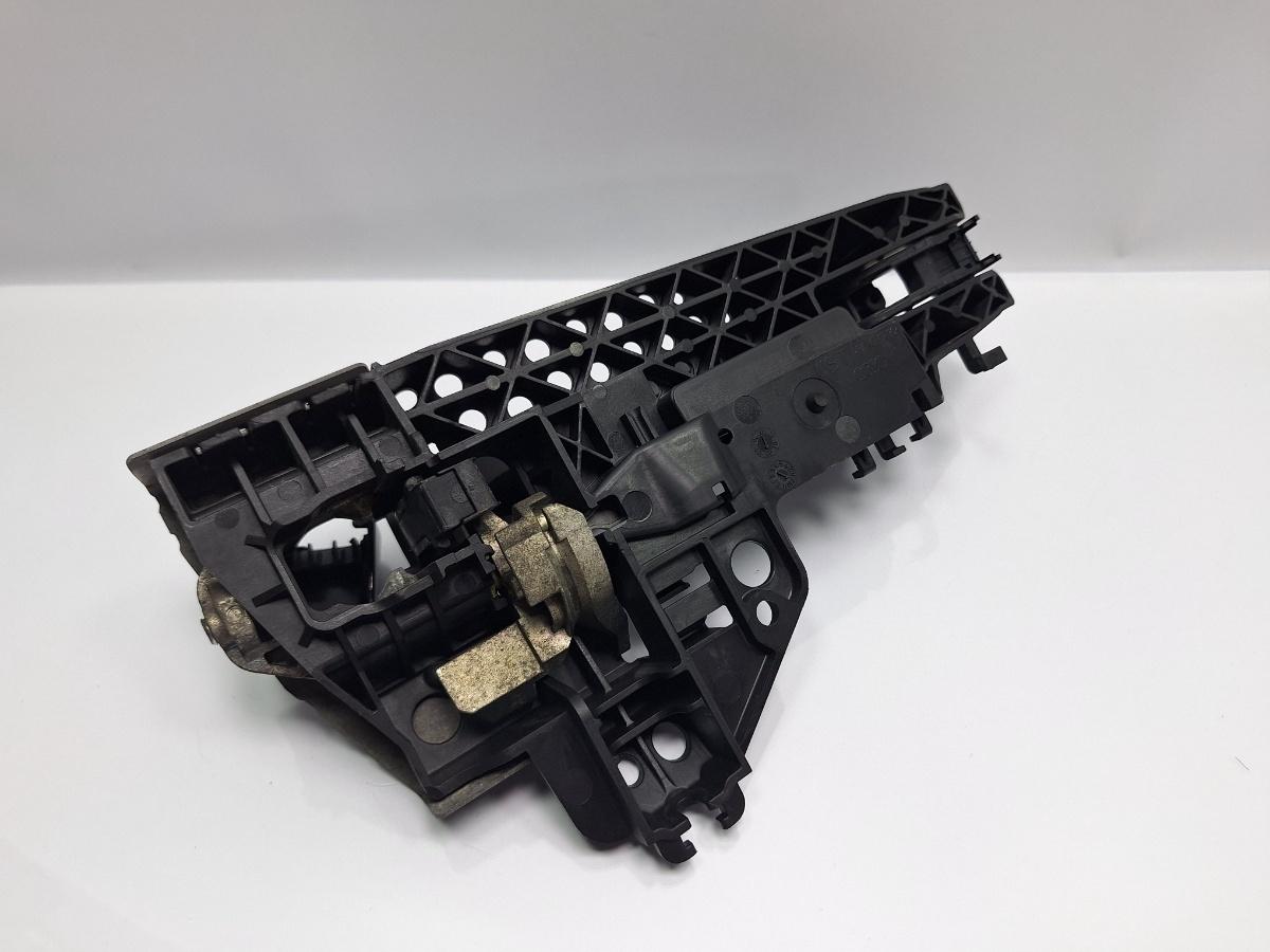 Maner cu suport exterior usa LY9B stanga fata AUDI A4 IV Avant 8K5, B8 2007 - 2015 TDI CAGA, CJCA, CMEA, CMFA 8T1837885B