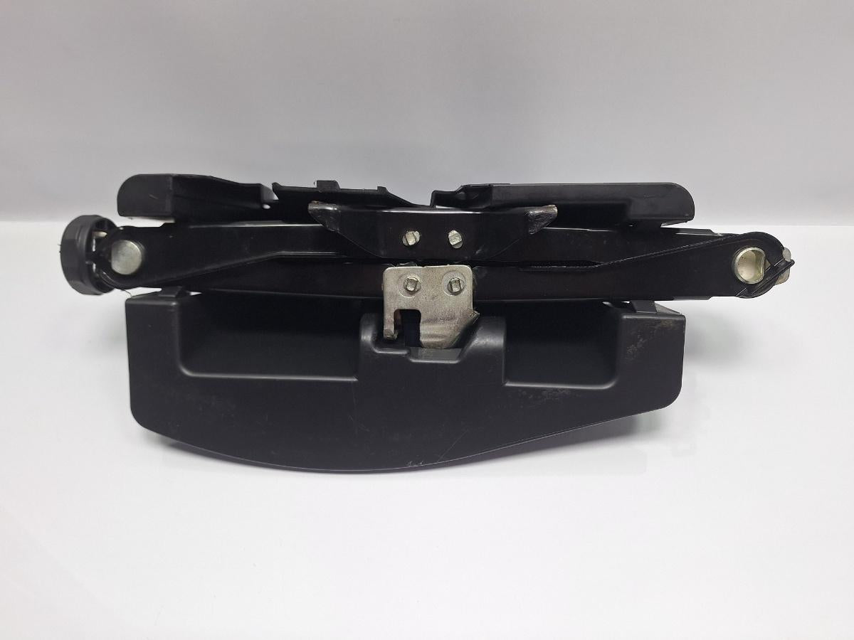 Cric AUDI A4 IV Avant 8K5, B8 2007 - 2015 TDI CAGA, CJCA, CMEA, CMFA 8K0011031C