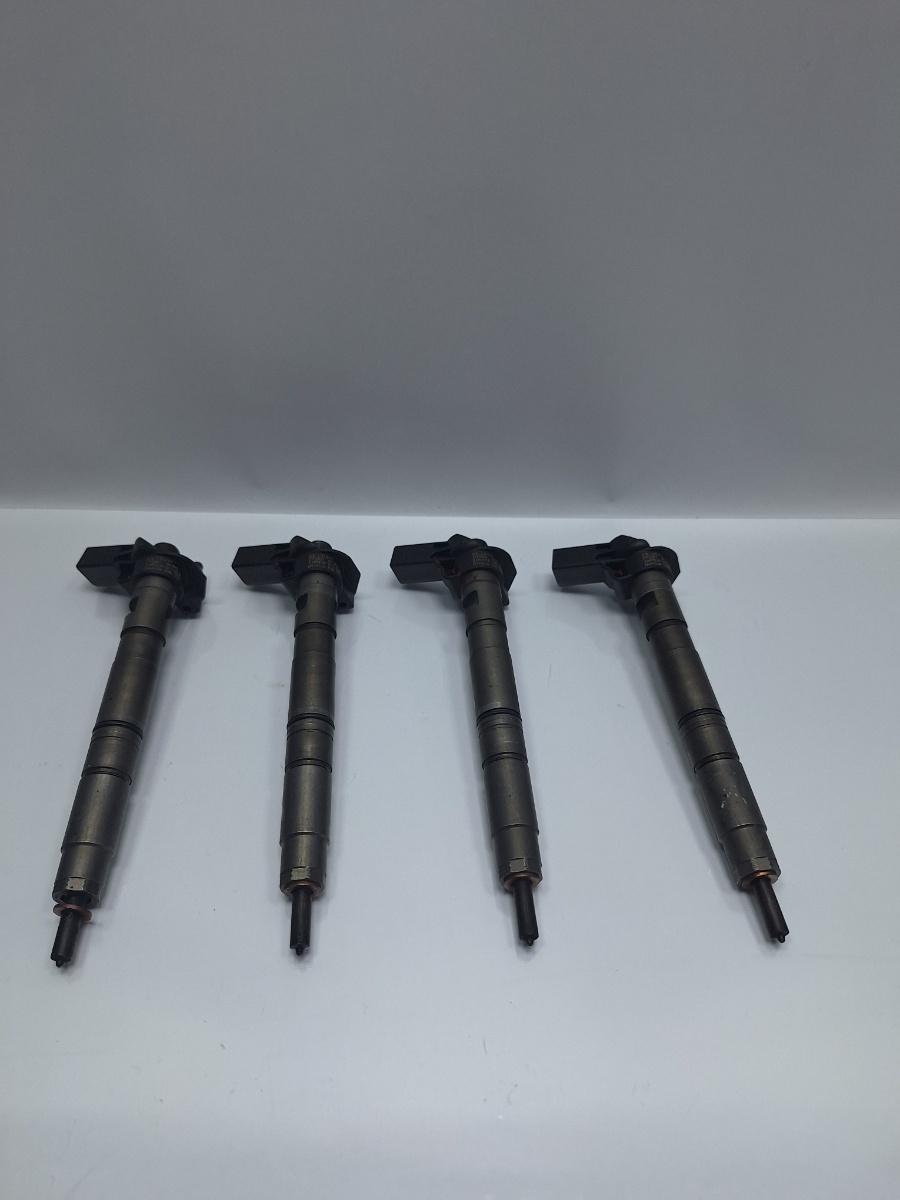 Injector AUDI A4 IV Avant 8K5, B8 2007 - 2015 TDI CAGA, CJCA, CMEA, CMFA 03L130277