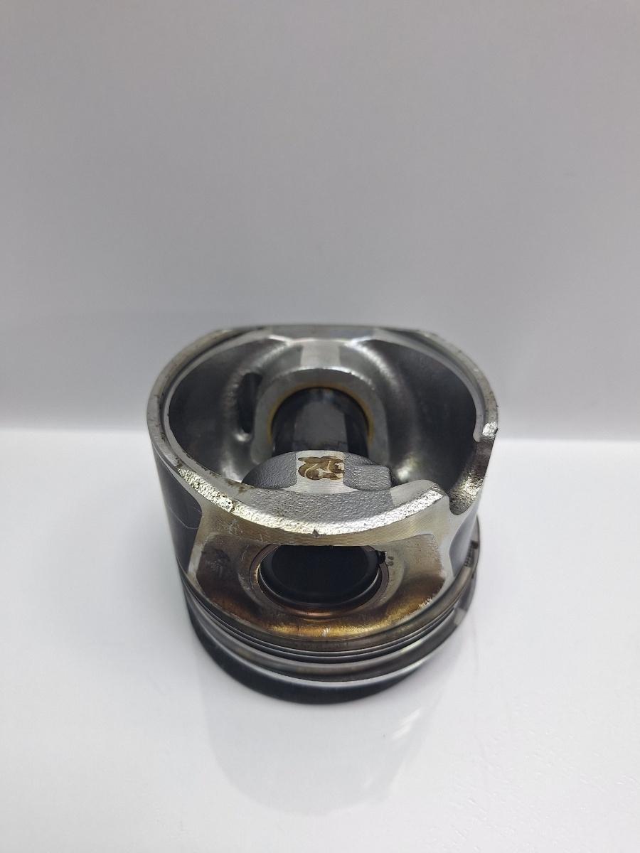 Piston AUDI A4 IV Avant 8K5, B8 2007 - 2015 TDI CAGA, CJCA, CMEA, CMFA 03L107065G