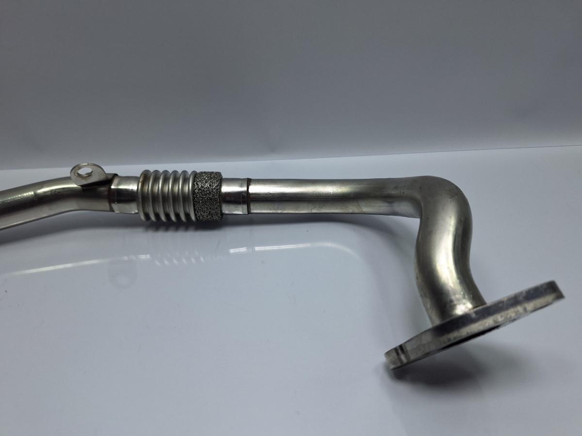 Conducta gaze EGR AUDI A4 IV Avant 8K5, B8 2007 - 2015 TDI CAGA, CJCA, CMEA, CMFA 03L131521AD