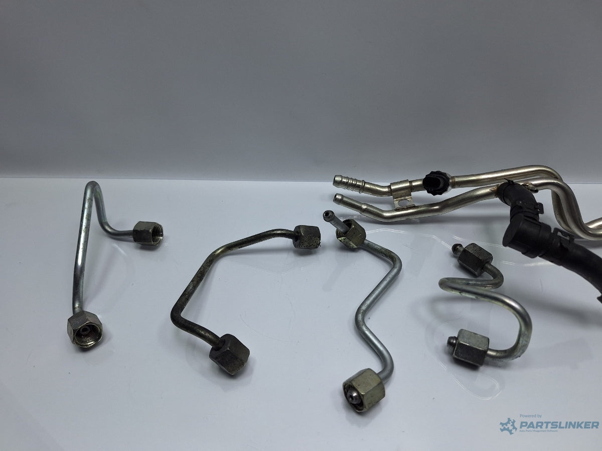 Conducte alimentare cu combustibil AUDI A4 IV Avant 8K5, B8 2007 - 2015 TDI CAGA, CJCA, CMEA, CMFA 03L130301 , 03L130301R