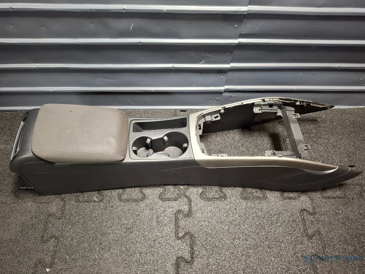 Cotiera AUDI A4 IV Avant 8K5, B8 2007 - 2015 TDI CAGA, CJCA, CMEA, CMFA 8K0864981F