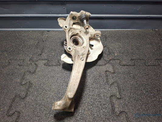 Fuzeta dreapta fata defecta AUDI A4 IV Avant 8K5, B8 2007 - 2010 TDI CAGA 8K0407254R