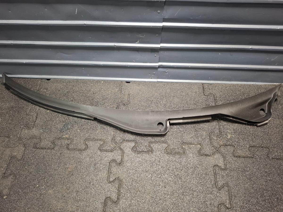 Grila stergatoare AUDI A4 IV Avant 8K5, B8 2007 - 2015 TDI CAGA, CJCA, CMEA, CMFA 8K1819403