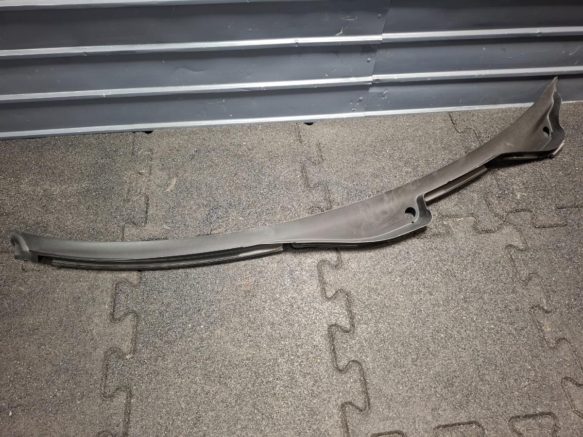 Grila stergatoare AUDI A4 IV Avant 8K5, B8 2007 - 2015 TDI CAGA, CJCA, CMEA, CMFA 8K1819403