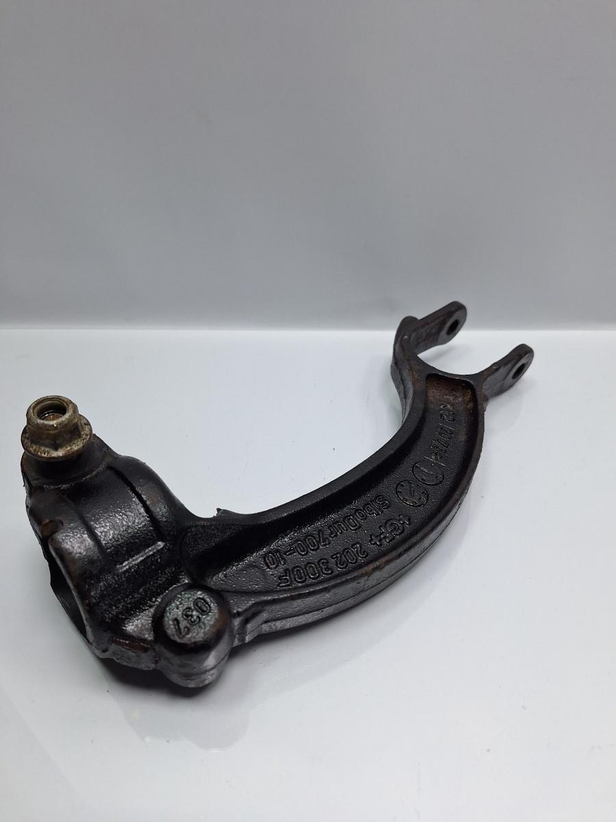 Suport amortizor stanga fata AUDI A4 IV Avant 8K5, B8 2007 - 2015 TDI CAGA, CJCA, CMEA, CMFA 8K0413037L