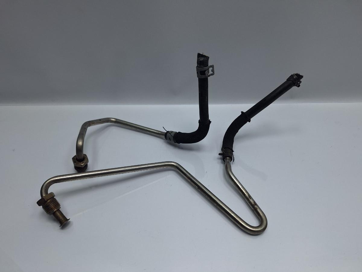 Conducte filtru de particule AUDI A4 IV Avant 8K5, B8 2007 - 2015 TDI CAGA, CJCA, CMEA, CMFA 8K0131205C , 8K0131205B