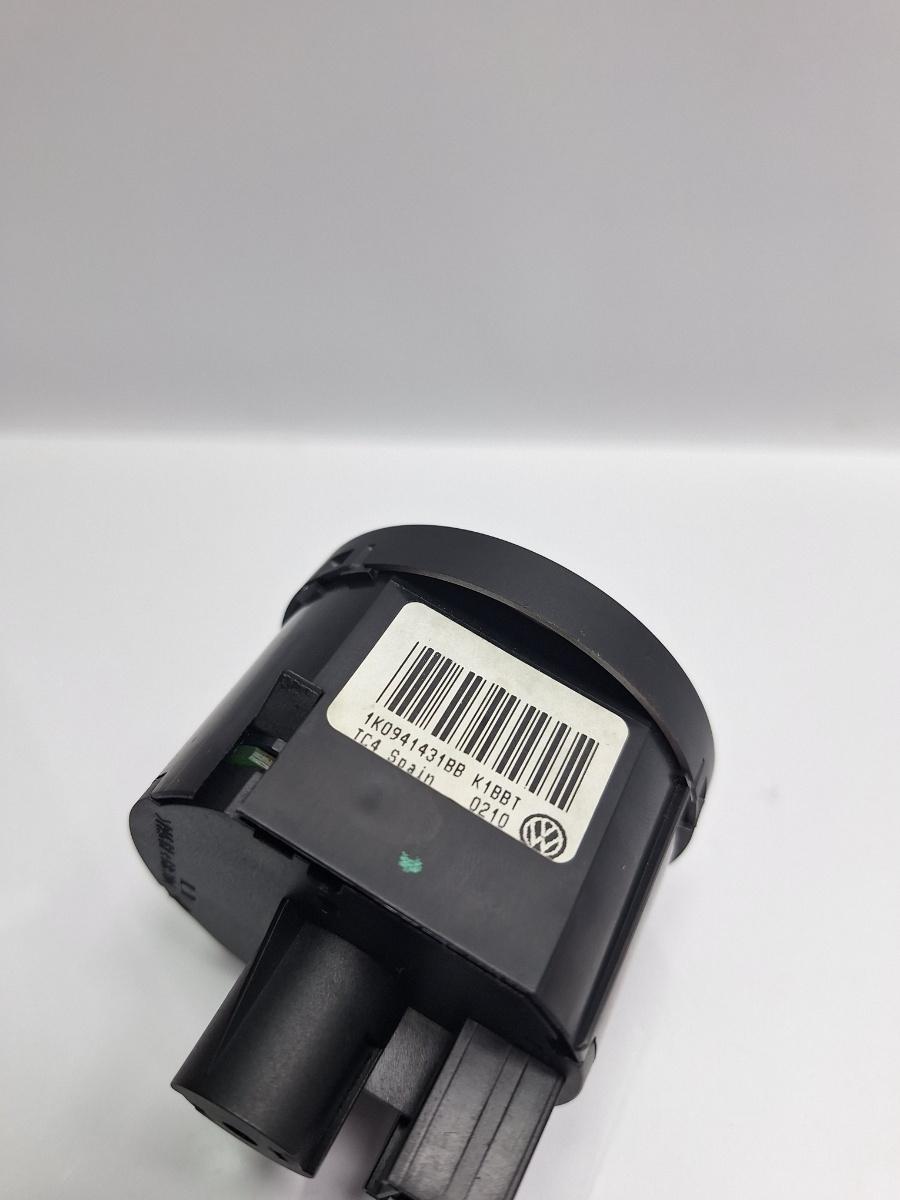 Bloc lumini VOLKSWAGEN PASSAT Variant 3C5 2005 - 2011 TDI 16V BKP, CBAB 1K0941431BB