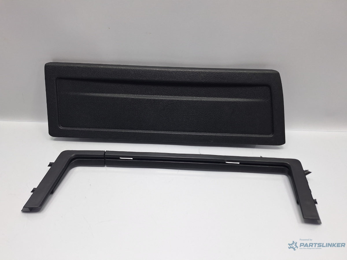 Capac lateral portbagaj dreapta VOLKSWAGEN PASSAT Variant 3C5 2005 - 2011 TDI 16V BKP, CBAB 3C9867464