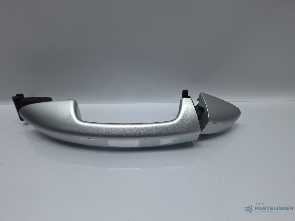 Maner exterior usa stanga VOLKSWAGEN PASSAT Variant 3C5 2005 - 2011 TDI 16V BKP, CBAB 3C0837209