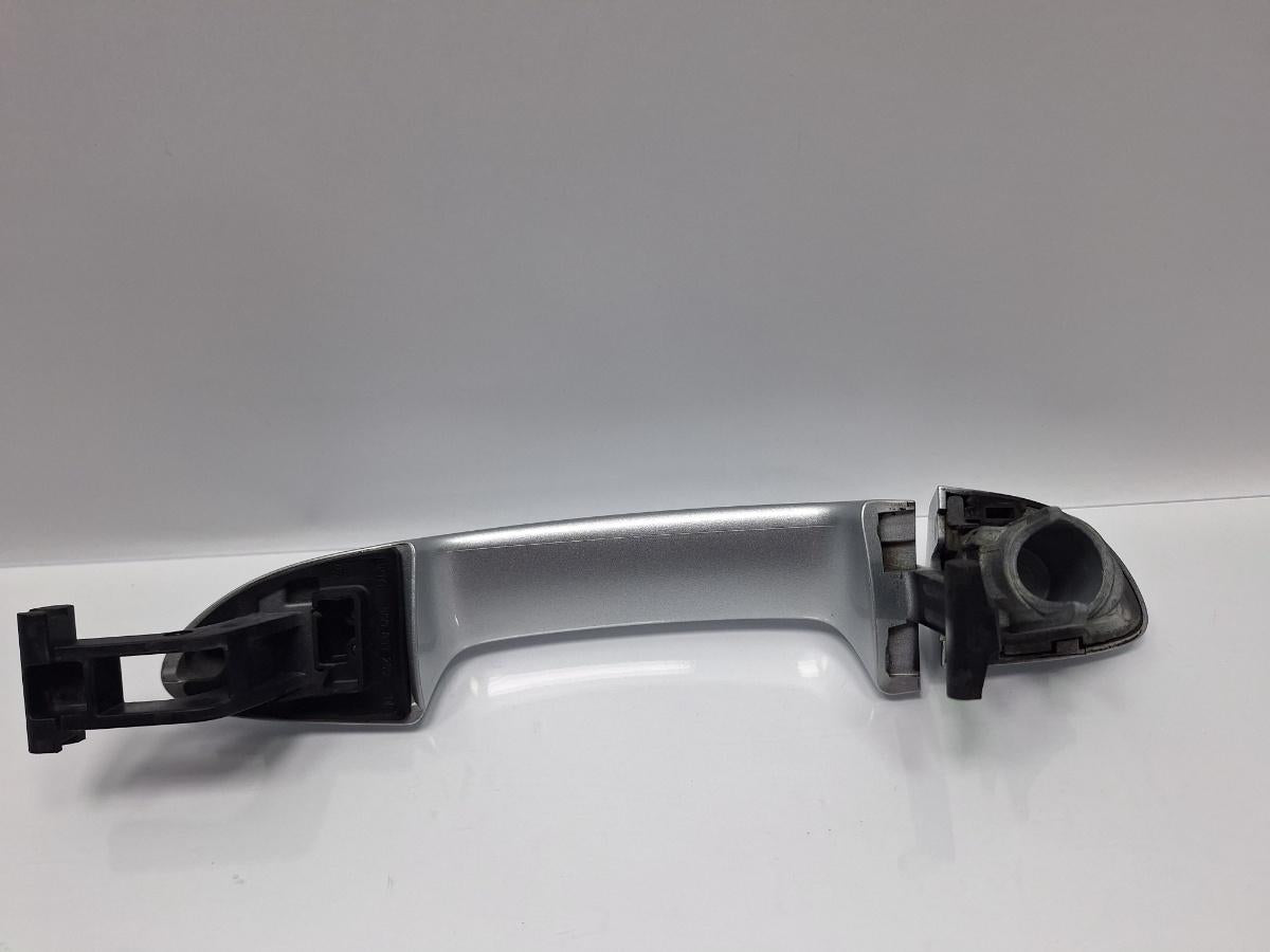 Maner exterior usa stanga VOLKSWAGEN PASSAT Variant 3C5 2005 - 2011 TDI 16V BKP, CBAB 3C0837209