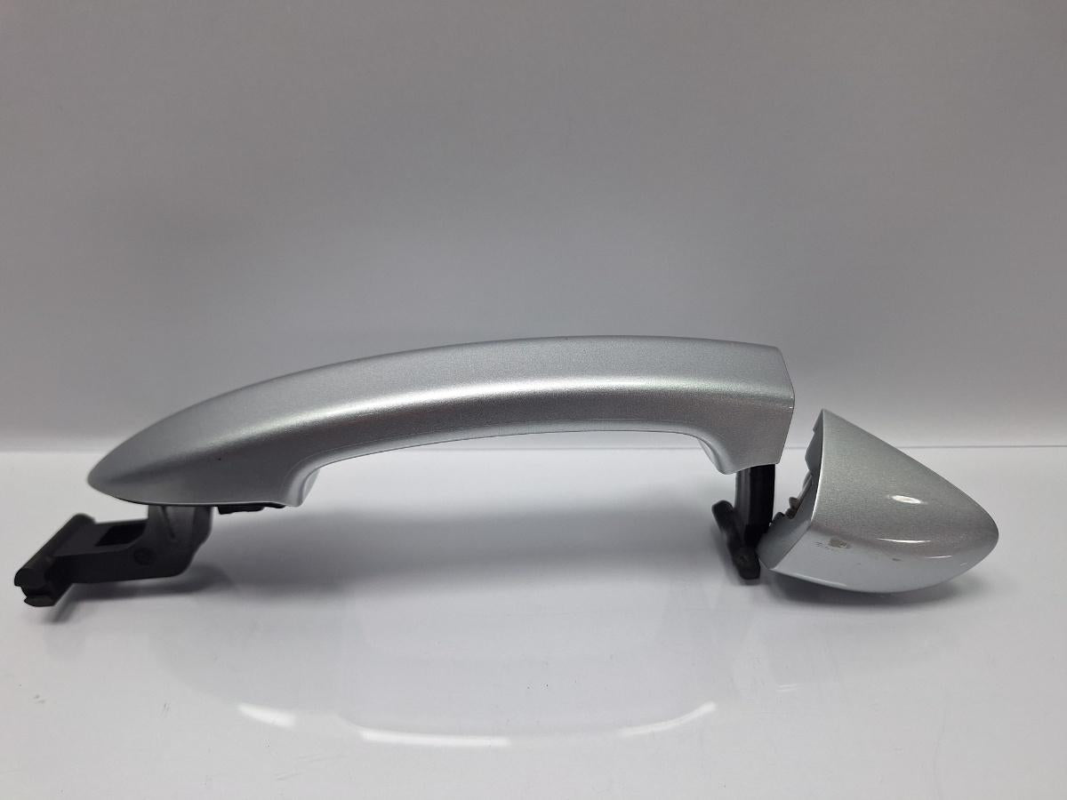 Maner exterior usa stanga VOLKSWAGEN PASSAT Variant 3C5 2005 - 2011 TDI 16V BKP, CBAB 3C0837209
