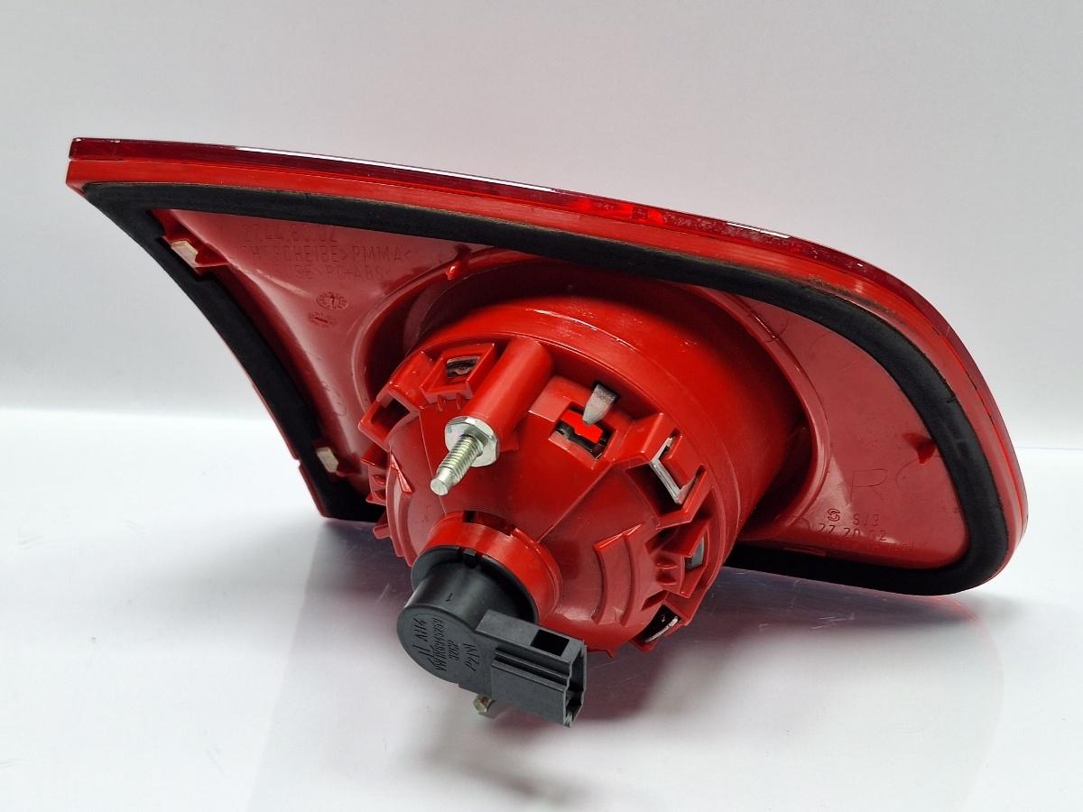 Stop hayon dreapta VOLKSWAGEN PASSAT Variant 3C5 2005 - 2011 TDI 16V BKP, CBAB 3C9945094A