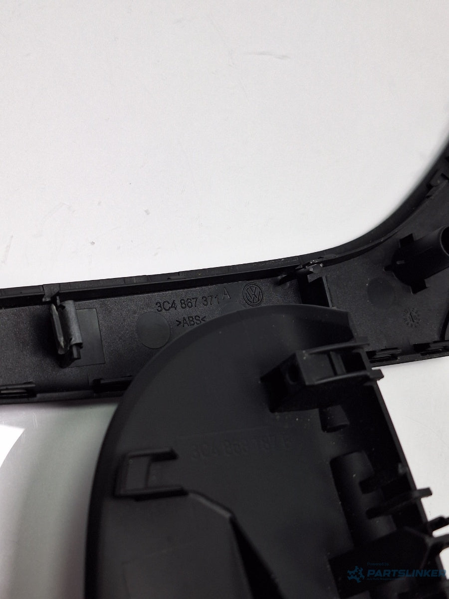 Maner interior usa stanga spate VOLKSWAGEN PASSAT Variant 3C5 2005 - 2011 TDI 16V BKP, CBAB 3C4867371A , 3C4868187B