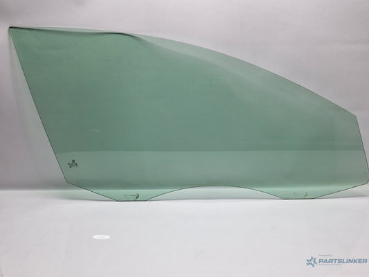 Geam usa dreapta fata VOLKSWAGEN PASSAT Variant 3C5 2005 - 2011 TDI 16V BKP, CBAB SOLIVER 43R-00082 3C4845202B