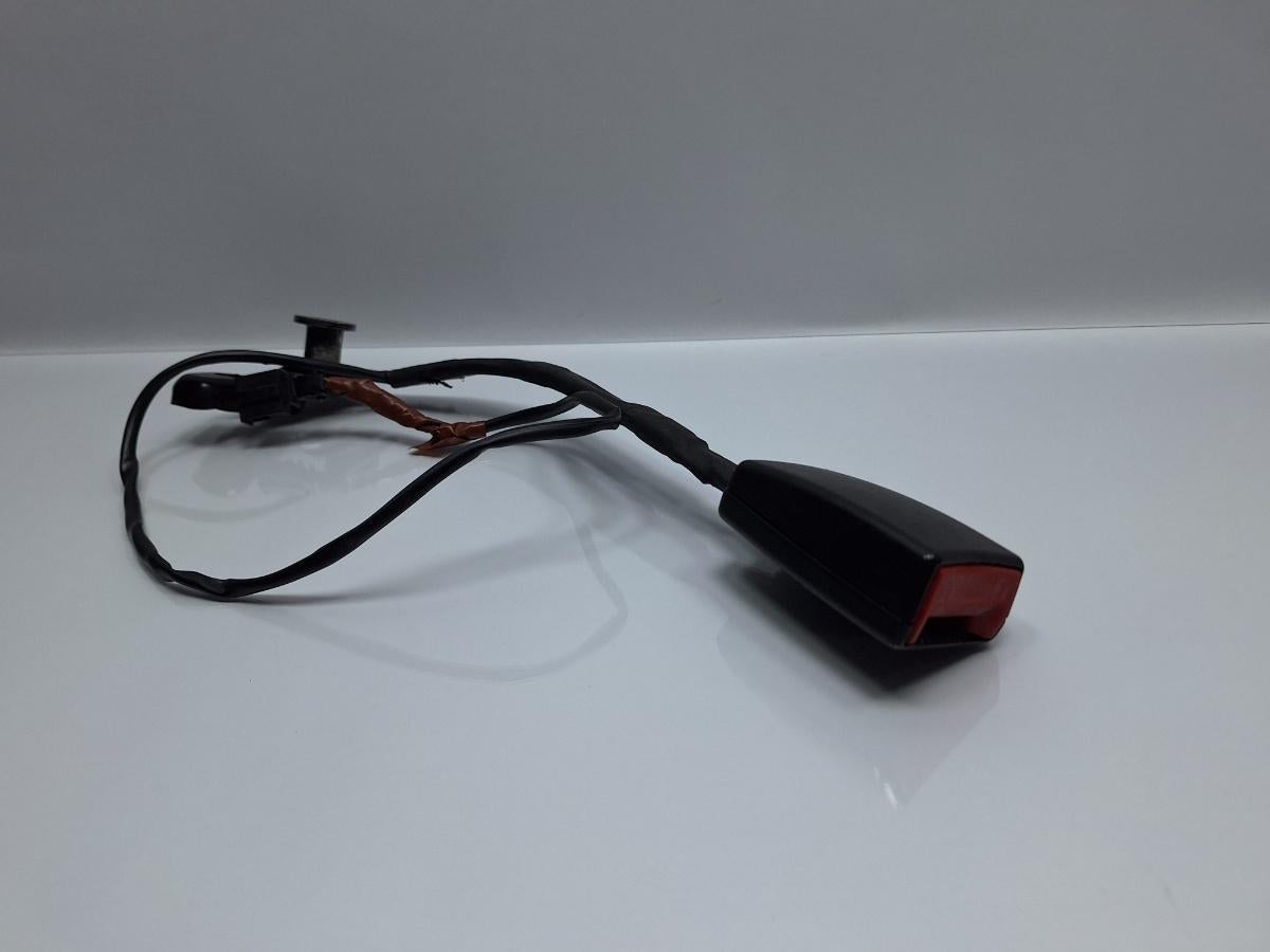 Teaca scaun stanga SKODA SUPERB 3U4 2001 - 2008 TDI AVF, AWX 3B1858471E