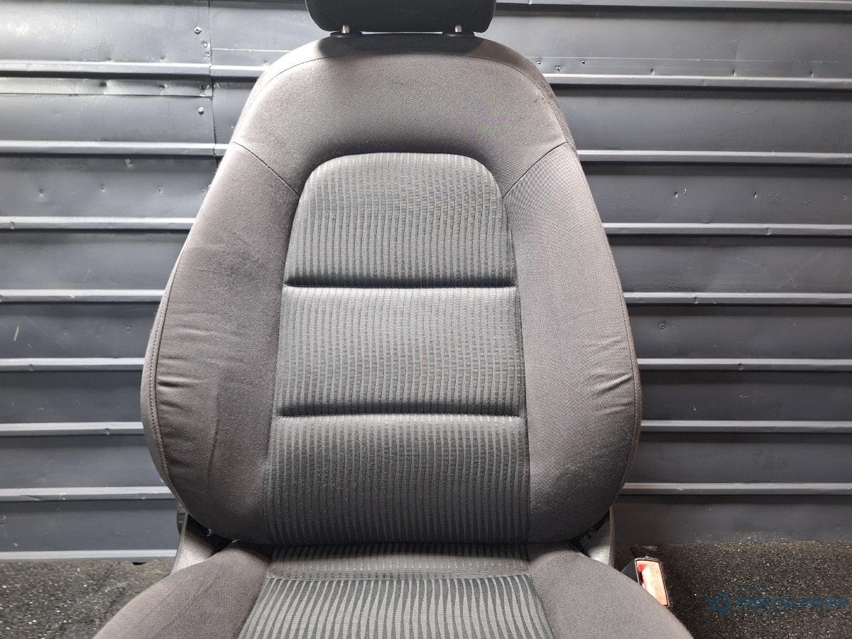 Scaun incalzit dreapta AUDI A4 IV Avant 8K5, B8 2007 - 2015 TDI CAGA, CJCA, CMEA, CMFA 8K0881806 , 8K0881406