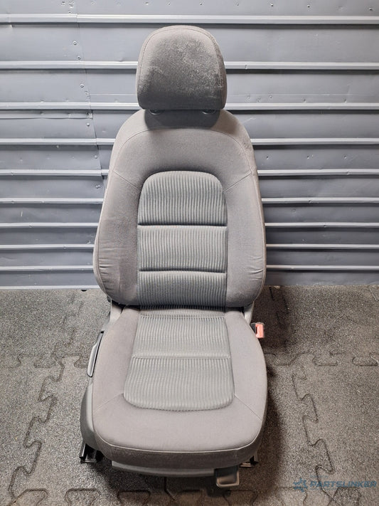 Scaun incalzit dreapta AUDI A4 IV Avant 8K5, B8 2007 - 2015 TDI CAGA, CJCA, CMEA, CMFA 8K0881806 , 8K0881406