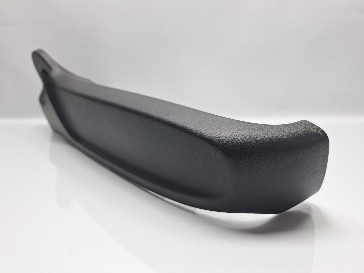Ornamente scaun dreapta VOLKSWAGEN JETTA IV 162, 163, AV3, AV2 2009 - >1.6 TDI CAYC 5C6881314