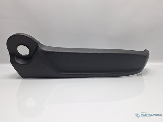 Ornament scaun dreapta VOLKSWAGEN JETTA IV 162, 163, AV3, AV2 2009 - > TDI CAYC 5C6881314