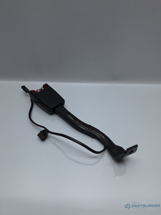 Teaca centura stanga fata VOLKSWAGEN PASSAT Variant 3C5 2005 - 2011 TDI BMP 3C0857755