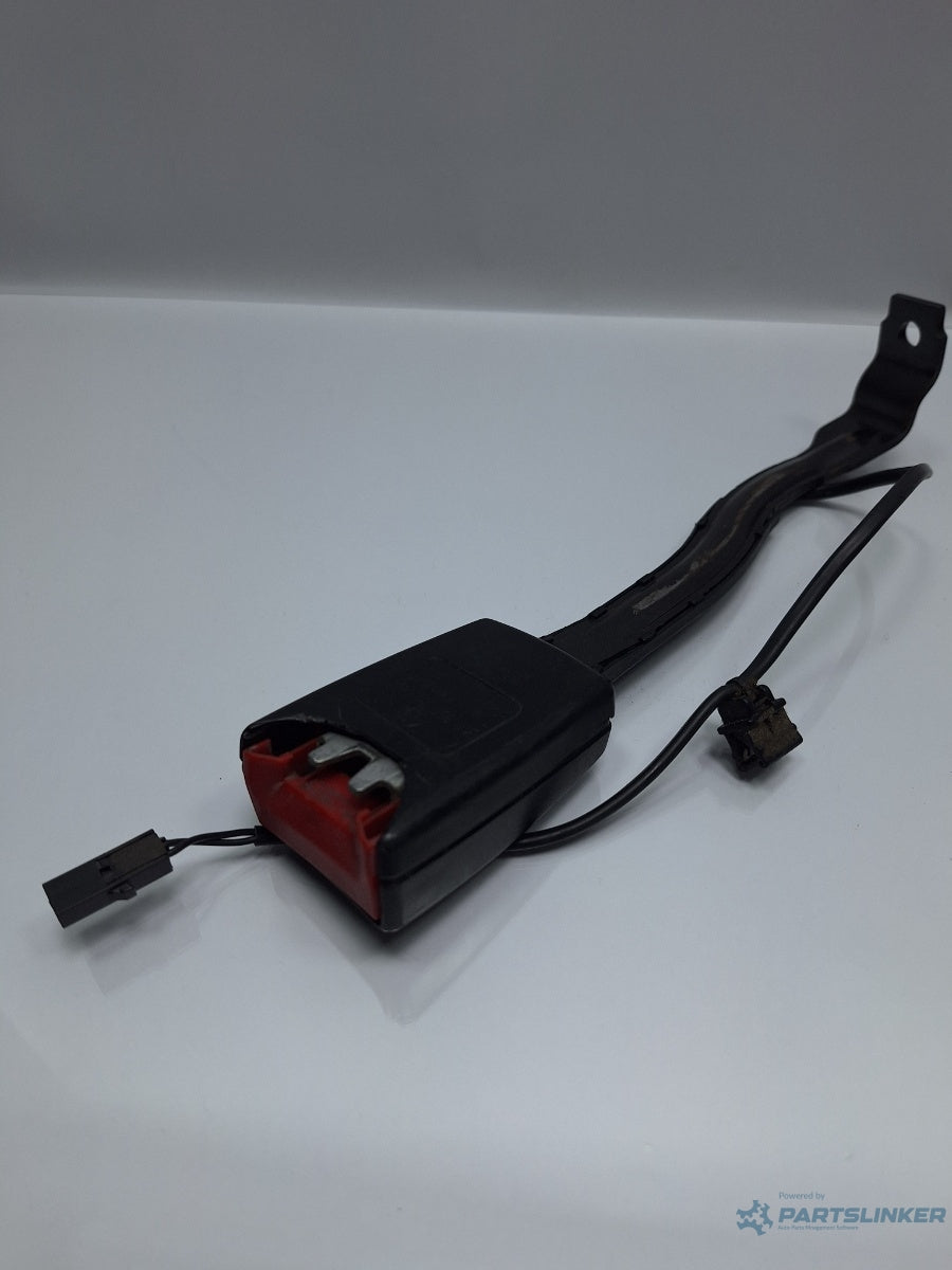 Teaca centura stanga fata VOLKSWAGEN PASSAT Variant 3C5 2005 - 2011 TDI BMP 3C0857755