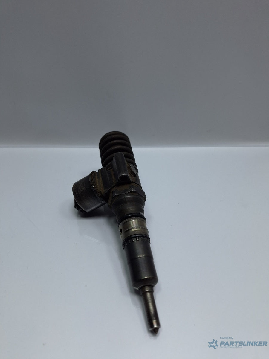 Injector VOLKSWAGEN GOLF V 1K1 2003 - 2009 TDI 16V BKD 03G130073G