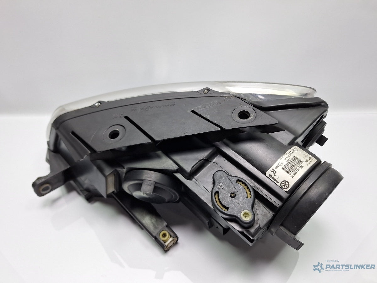 Far halogen dreapta VOLKSWAGEN PASSAT 3C2 2005 - 2010 TDI 3C0941006M volan stanga