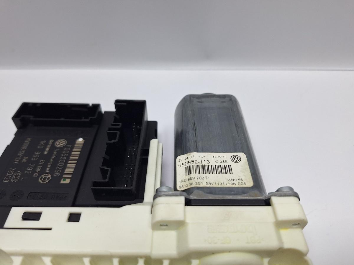 Motoras macara geam dreapta fata VOLKSWAGEN PASSAT 3C2 2005 - 2010 TDI 16V BKP, CBAB 1K0959792L , 1K0959702P