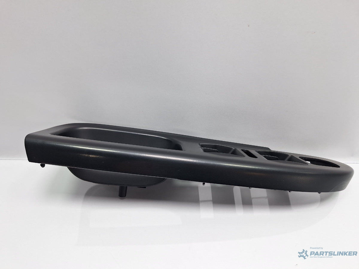 Maner interior usa stanga fata VOLKSWAGEN PASSAT 3C2 2005 - 2010 TDI 16V BKP, CBAB 3C1867171B