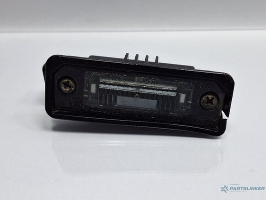 Lampa numar de inmatriculare VOLKSWAGEN PASSAT 3C2 2005 - 2010 TDI 16V BKP, CBAB 3C5943021