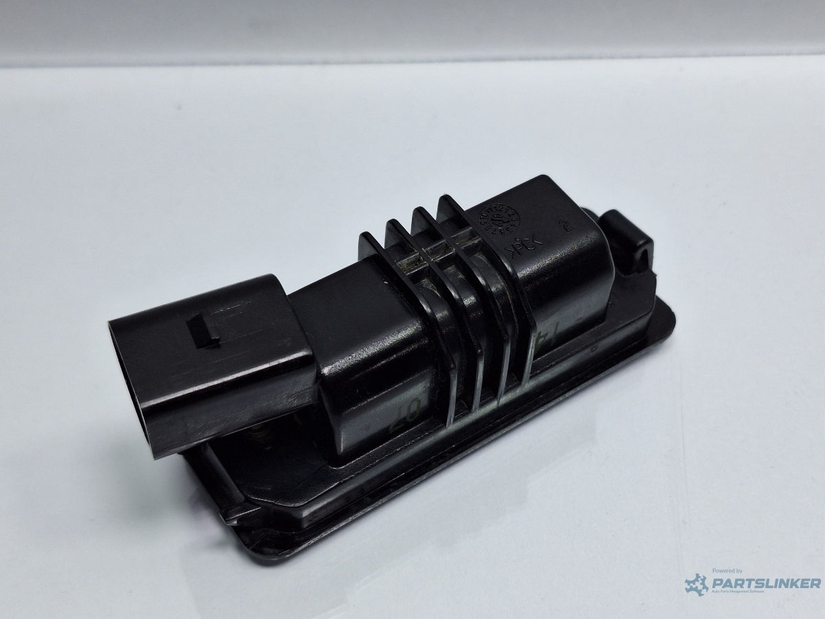 Lampa numar de inmatriculare VOLKSWAGEN PASSAT 3C2 2005 - 2010 TDI 16V BKP, CBAB 3C5943021