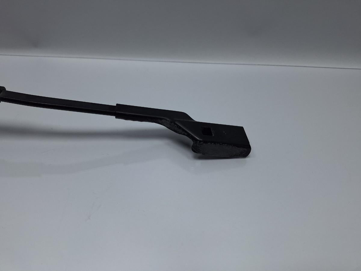 Brat stergator parbriz stanga VOLKSWAGEN PASSAT 3C2 2005 - 2010 TDI 16V BKP, CBAB 3C1955409C