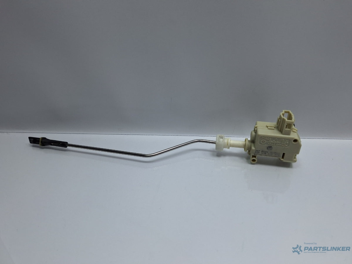 Motoras blocare usita rezervor combustibil VOLKSWAGEN PASSAT 3C2 2005 - 2010 TDI 16V BKP, CBAB 3C0910773