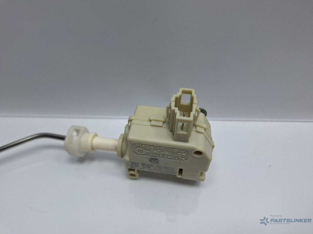 Motoras blocare usita rezervor combustibil VOLKSWAGEN PASSAT 3C2 2005 - 2010 TDI 16V BKP, CBAB 3C0910773