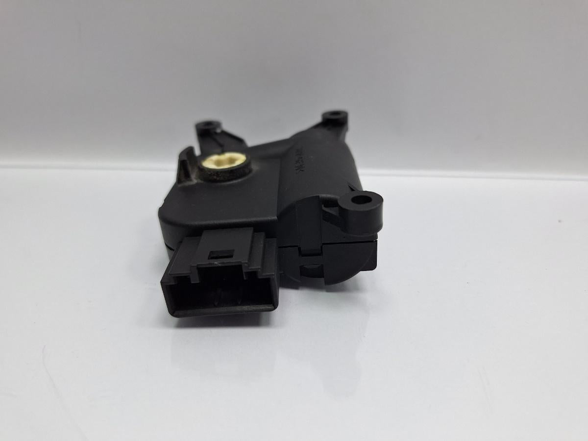 Motoras reglaj aeroterma V159 VOLKSWAGEN PASSAT 3C2 2005 - 2010 TDI 16V BKP, CBAB 3C0907511B