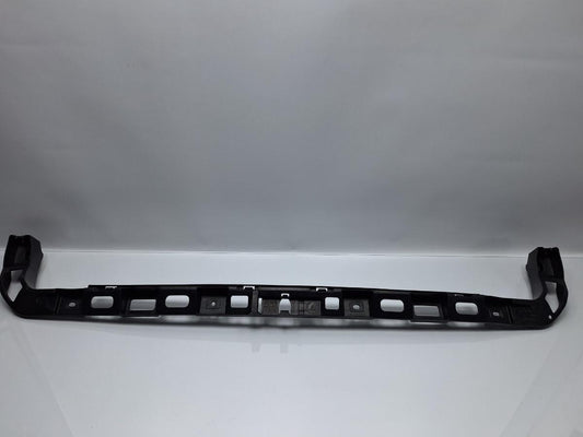 Suport central bara de protectie spate VOLKSWAGEN PASSAT 3C2 2005 - 2010 TDI 16V BKP, CBAB 3C5807861A