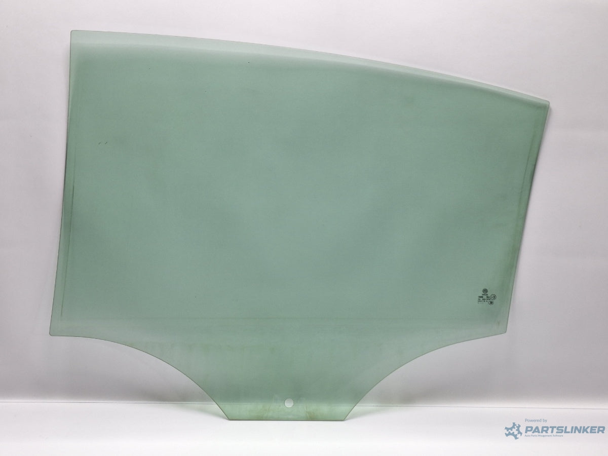 Geam usa dreapta spate VOLKSWAGEN PASSAT 3C2 2005 - 2010 TDI 16V BKP, CBAB SOLIVER 43R-00081 3C5845026