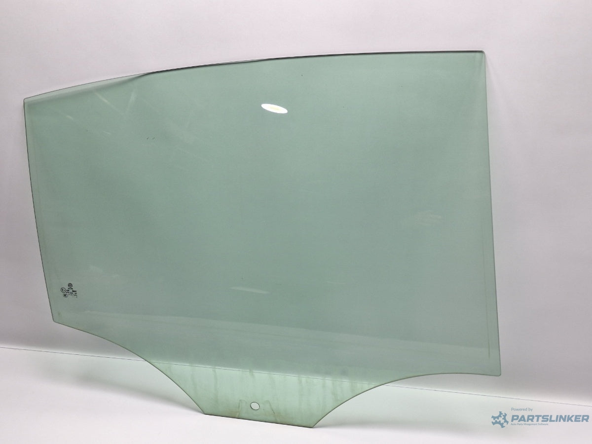 Geam usa dreapta spate VOLKSWAGEN PASSAT 3C2 2005 - 2010 TDI 16V BKP, CBAB SOLIVER 43R-00081 3C5845026