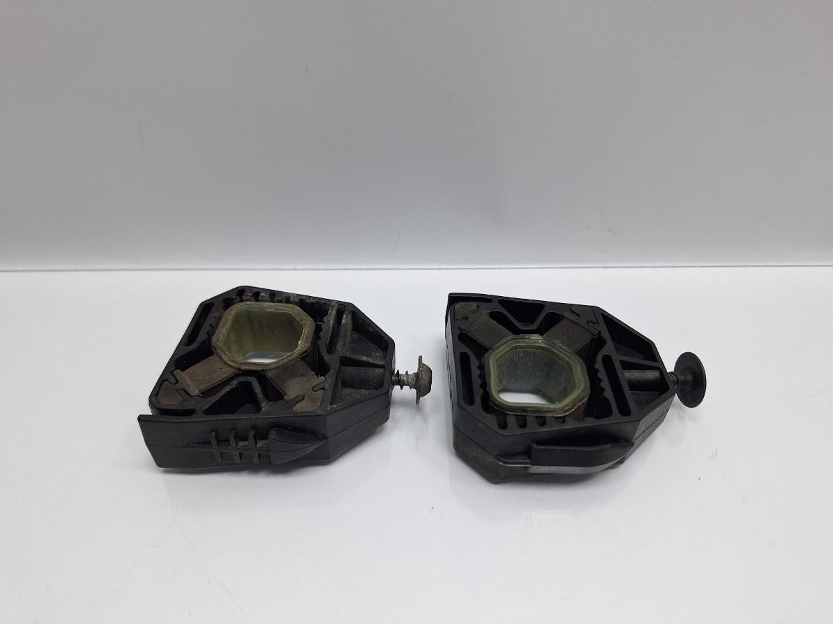 Suporti radiatoare VOLKSWAGEN PASSAT 3C2 2005 - 2010 TDI 16V BKP, CBAB 1K0121367D , 1Z0121367B